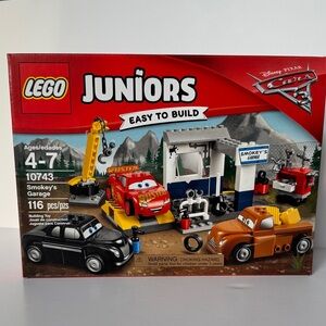 LEGO Juniors Smokey's Garage | Ages 4-7 | 116 pieces | New & Sealed